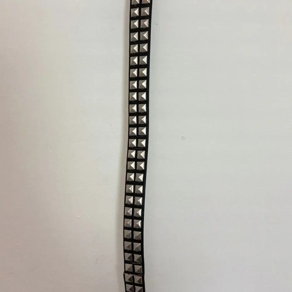 Black Pyramid Studded Belt Size M NWT